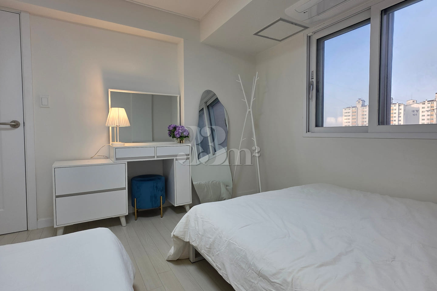 Cozy 3-bedroom unit with central A/C and park 9th image