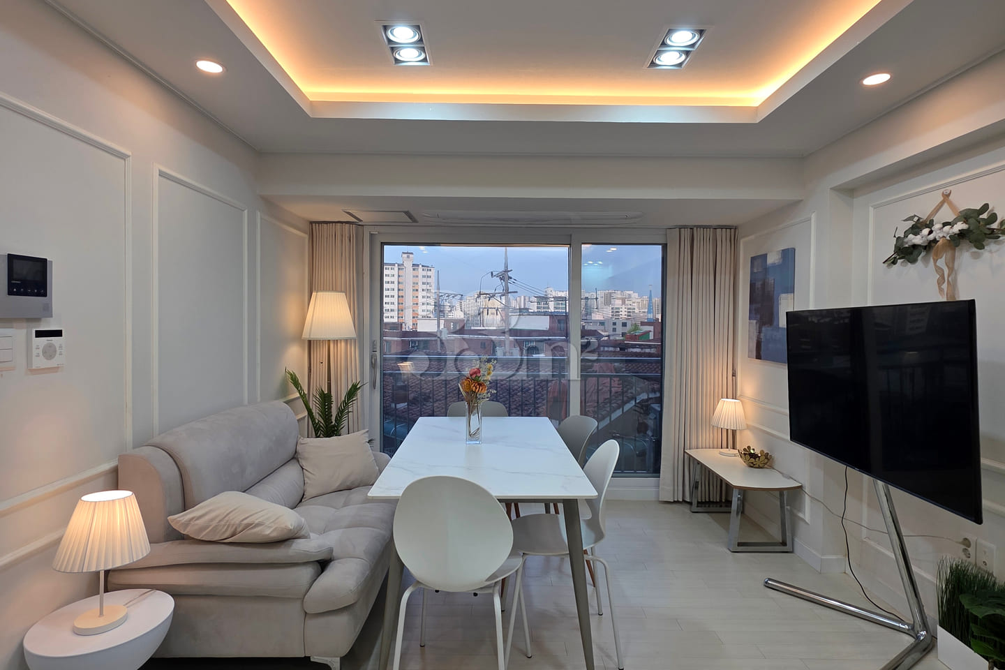 Cozy 3-bedroom unit with central A/C and park 0th image