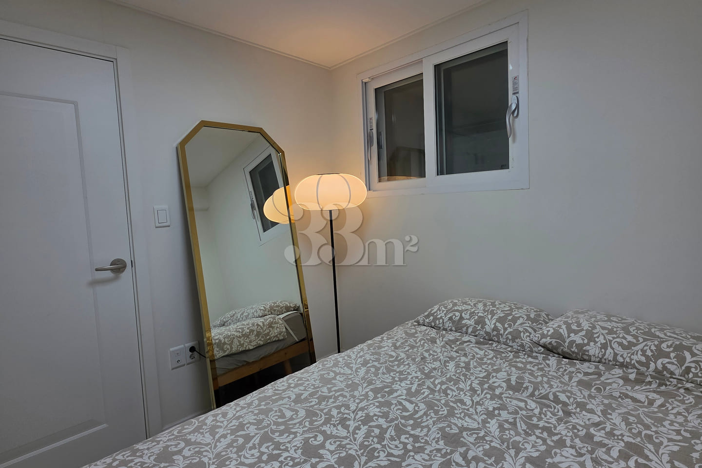 Cozy 3-bedroom unit with central A/C and park 12th image