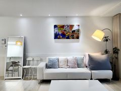 Three-room apartment in the prime location of 3th image