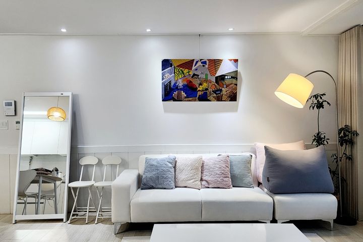 Three-room apartment in the prime location of 3th image