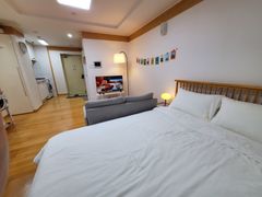 Fully Furnished Apartment near Yeouido, Line  6th image