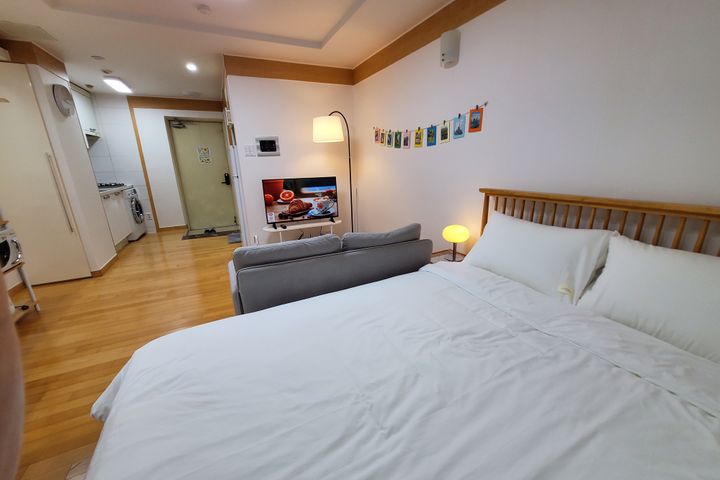 Fully Furnished Apartment near Yeouido, Line  6th image