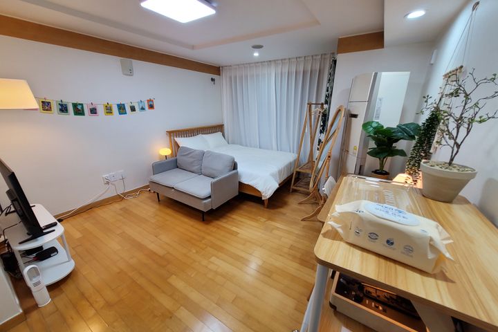 Fully Furnished Apartment near Yeouido, Line  2th image