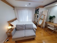Fully Furnished Apartment near Yeouido, Line  15th image