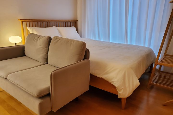 Fully Furnished Apartment near Yeouido, Line  18th image