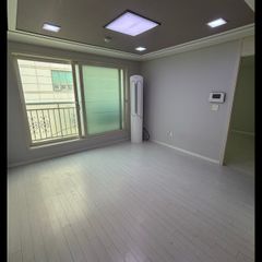 독산동 넓은 남향쓰리룸 방 이미지