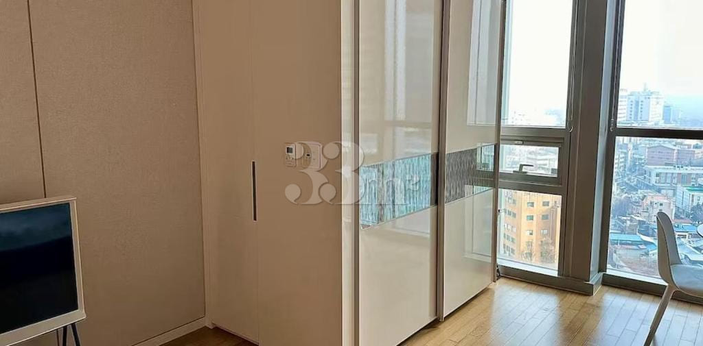 Yongsan Skyline Suite 8th image