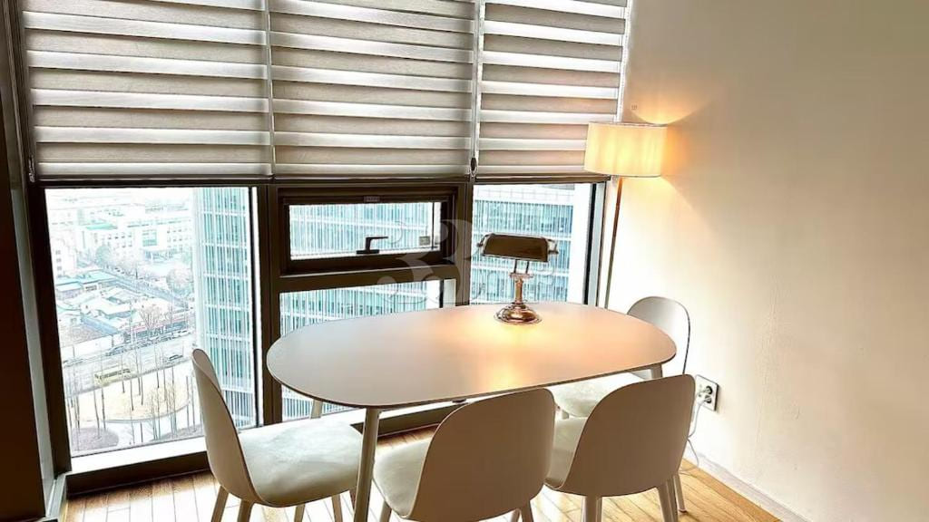 Yongsan Skyline Suite 2th image