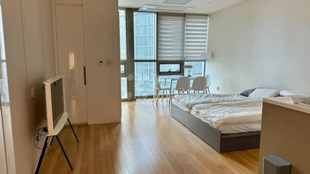 Yongsan Skyline Suite 4th image