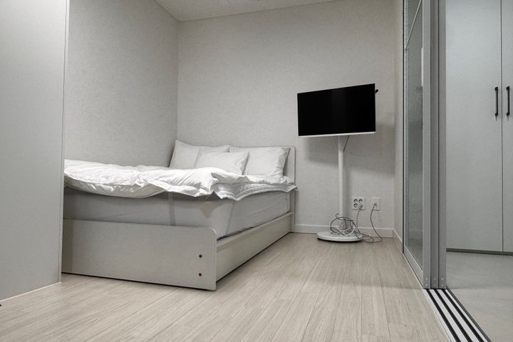 청결 큰창 햇볕 0번째 이미지