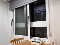 청결 큰창 햇볕 2번째 이미지