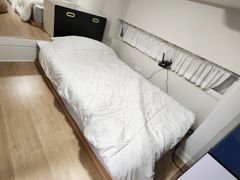 화이트 11번째 이미지