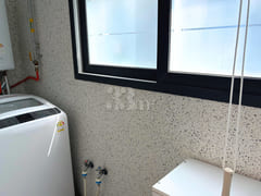 New White-Themed Space near Seodaegu Station 10th image