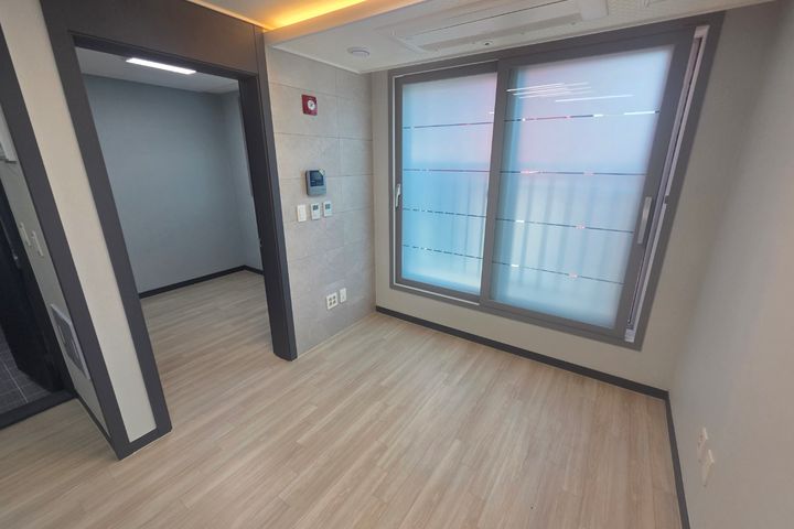 채광좋은 풀옵션2룸 1번째 이미지
