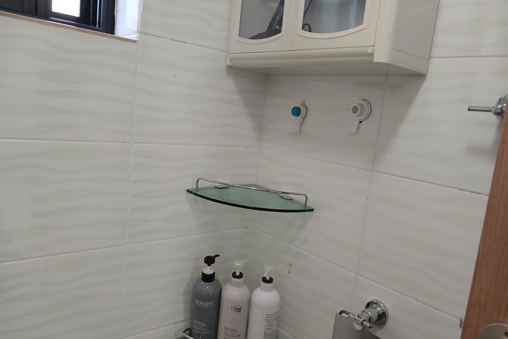 Two-room unit on the 3rd floor of a villa in 15th image