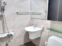 ❤️Discount on Sunny Studio Apartment in the R 17th image