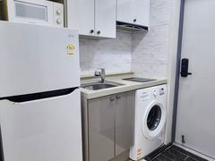 ❤️Discount on Sunny Studio Apartment in the R 11th image