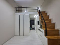 Neat and Tidy Studio Apartment 0th image