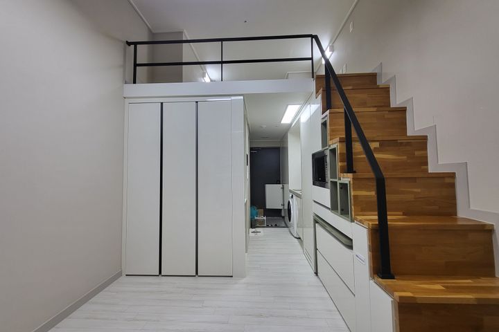Neat and Tidy Studio Apartment 0th image