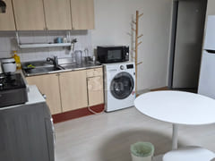 Comfortable studio apartment with convenient 7th image