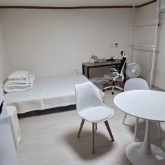 쾌적하고 교통편한 원룸 방 이미지