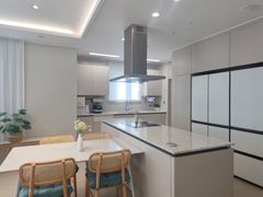 Apartment with a view of Lotte Tower in Jamsi 1th image
