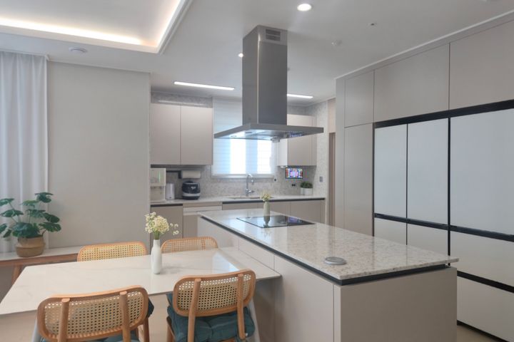 Apartment with a view of Lotte Tower in Jamsi 1th image
