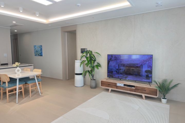 Apartment with a view of Lotte Tower in Jamsi 3th image