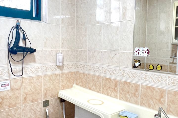 3F Weekly/Monthly Stay 16th image