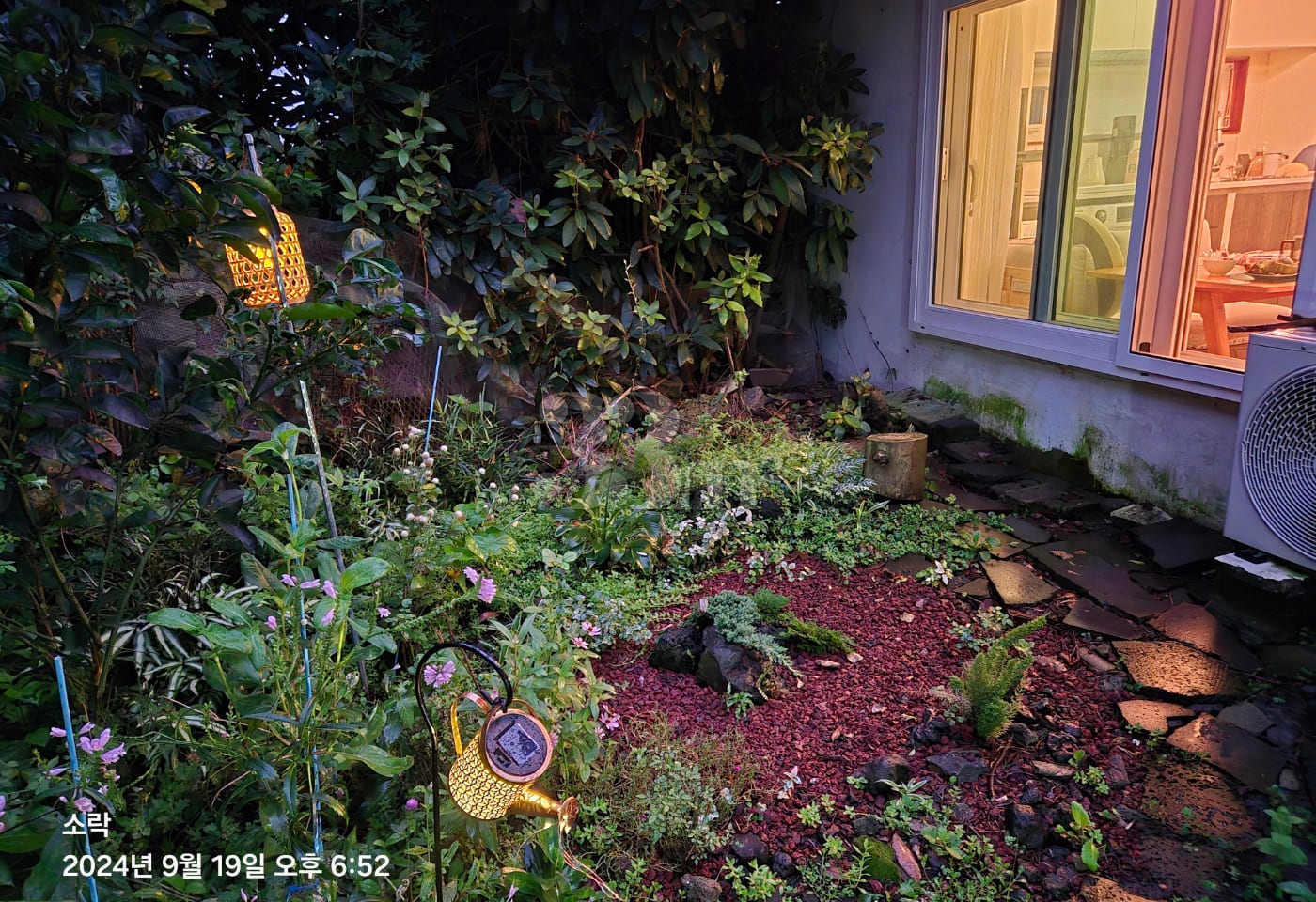 Stone house with a yard in the Jeju countrysi 15th image