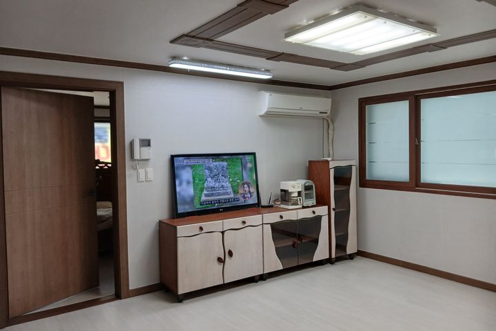 Spacious and pleasant 3-room unit in Gwaneum- 6th image