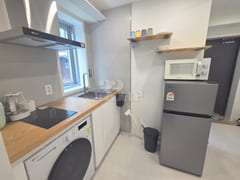 Newly built, fully furnished unit in Sinjeong 9th image