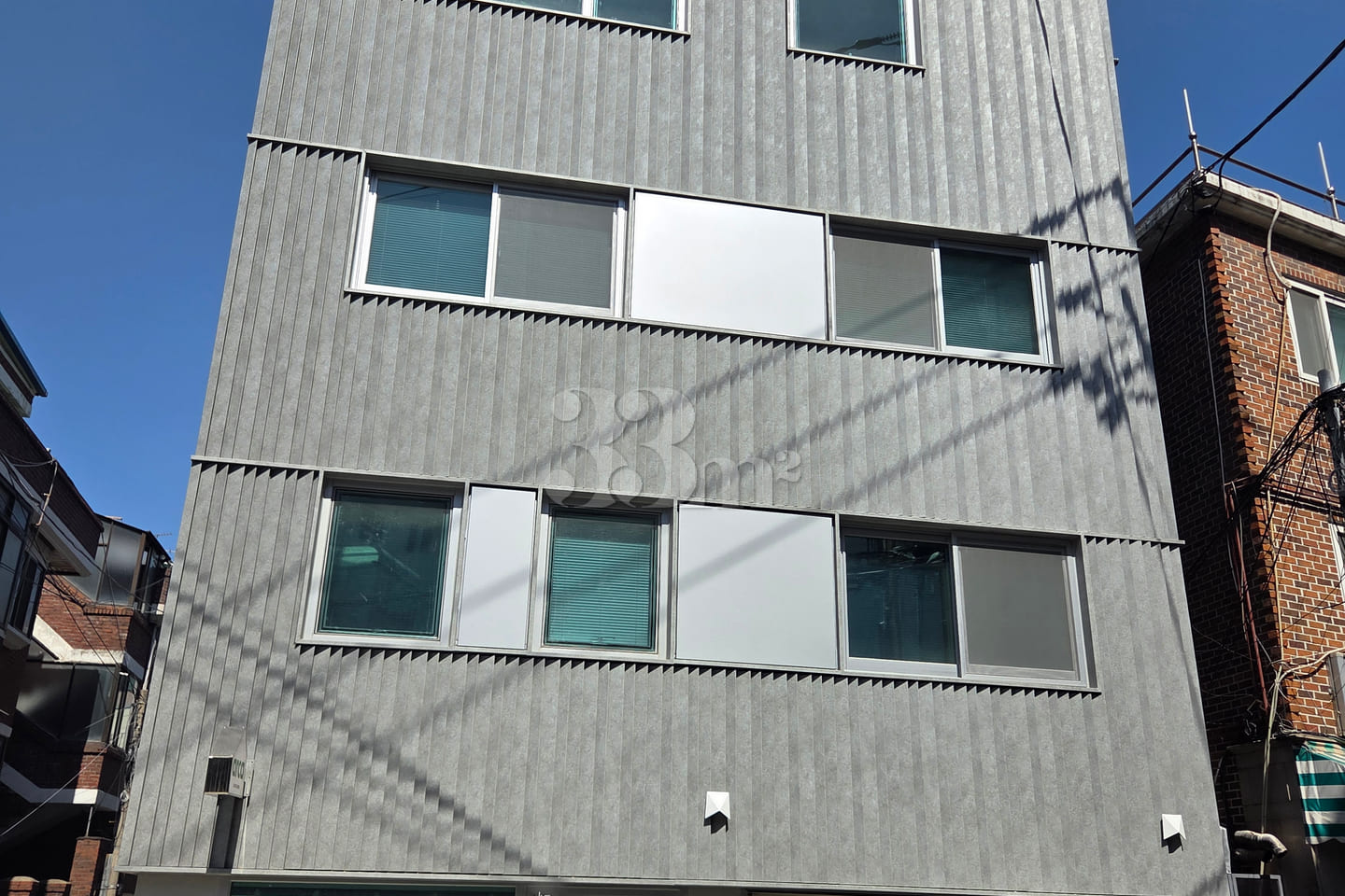 Newly built, fully furnished unit in Sinjeong 13th image