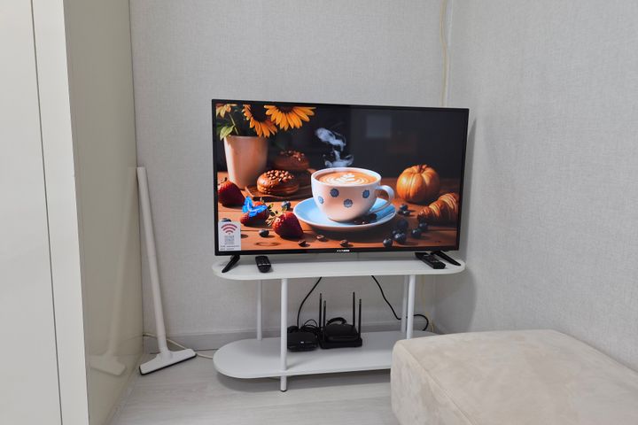Fully furnished unit near Sinchon Station, Ew 10th image