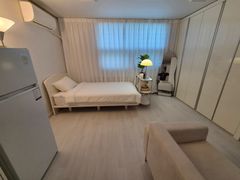 Fully furnished unit near Sinchon Station, Ew 14th image