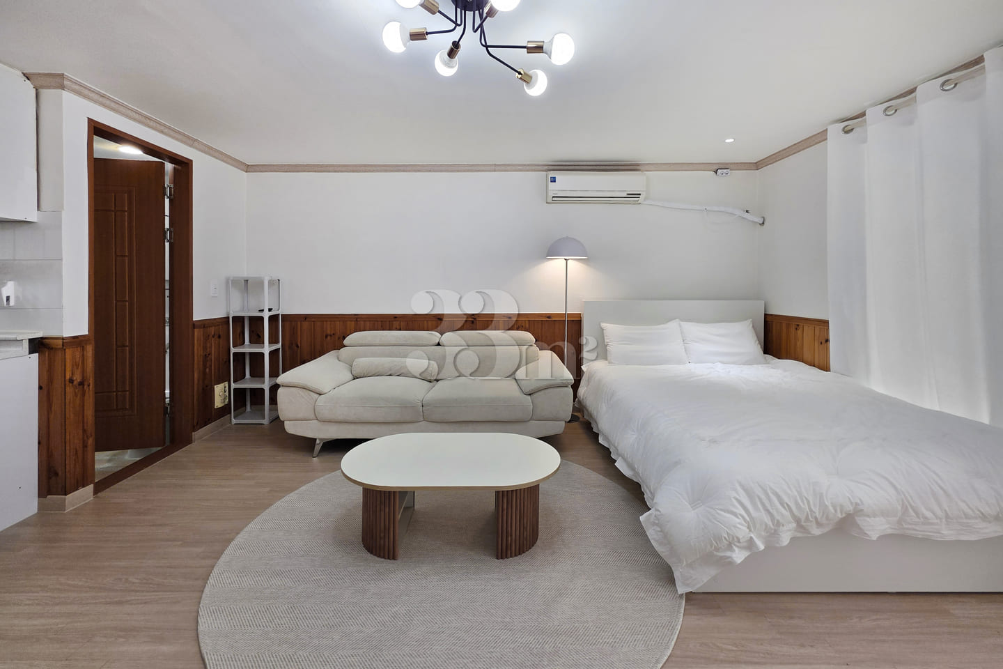 ❤️Cozy studio with a wood aesthetic❤️ 1th image
