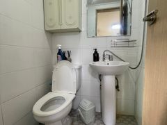 2 minutes from Nonhyeon Station (studio apart 3th image