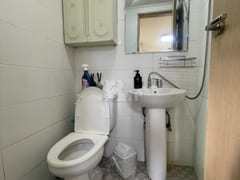 2 minutes from Nonhyeon Station (studio apart 3th image