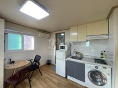 2 minutes from Nonhyeon Station (studio apart 1th image