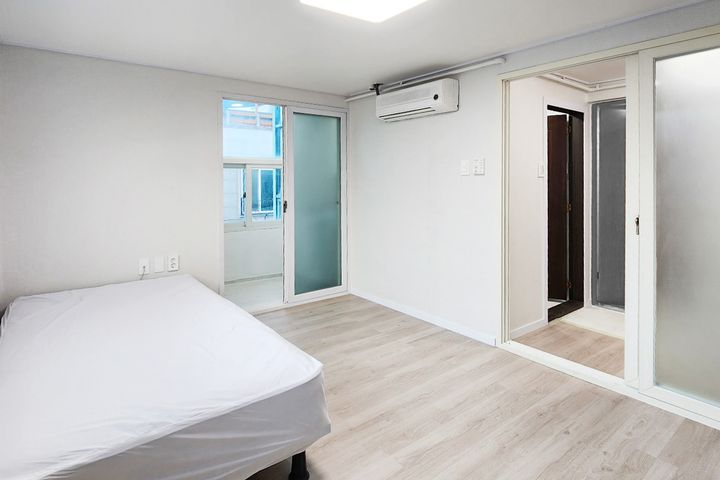 Wonju, Fully Furnished, Room 404 1th image