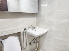 Clean, fully-furnished apartment in Wonju 7th image