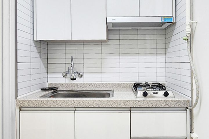 Clean, fully-furnished apartment in Wonju 8th image