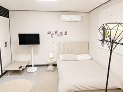 New White-Themed Space near Seodaegu Station 0th image