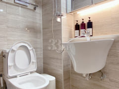 Studio apartment in Hongdae with an atmospher 15th image