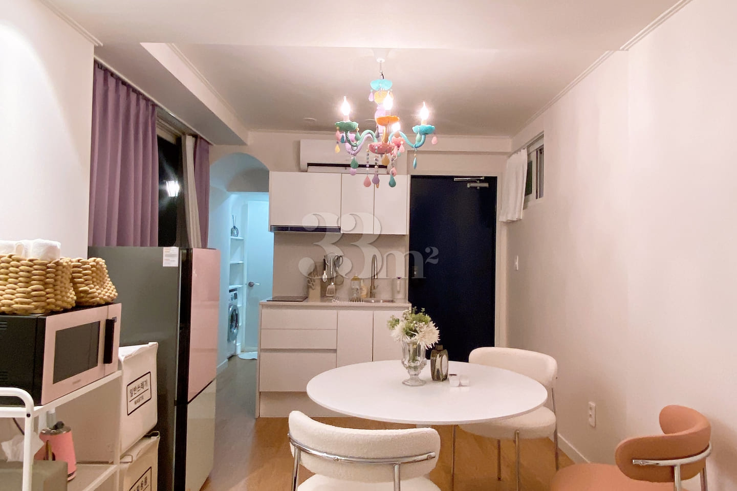 Studio apartment in Hongdae with an atmospher 4th image
