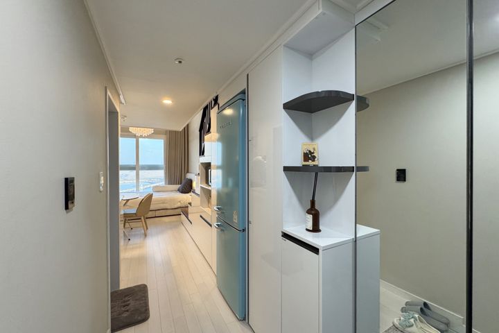 🌗 Island, 27th Floor 🌃 West Sea Ocean View 5th image