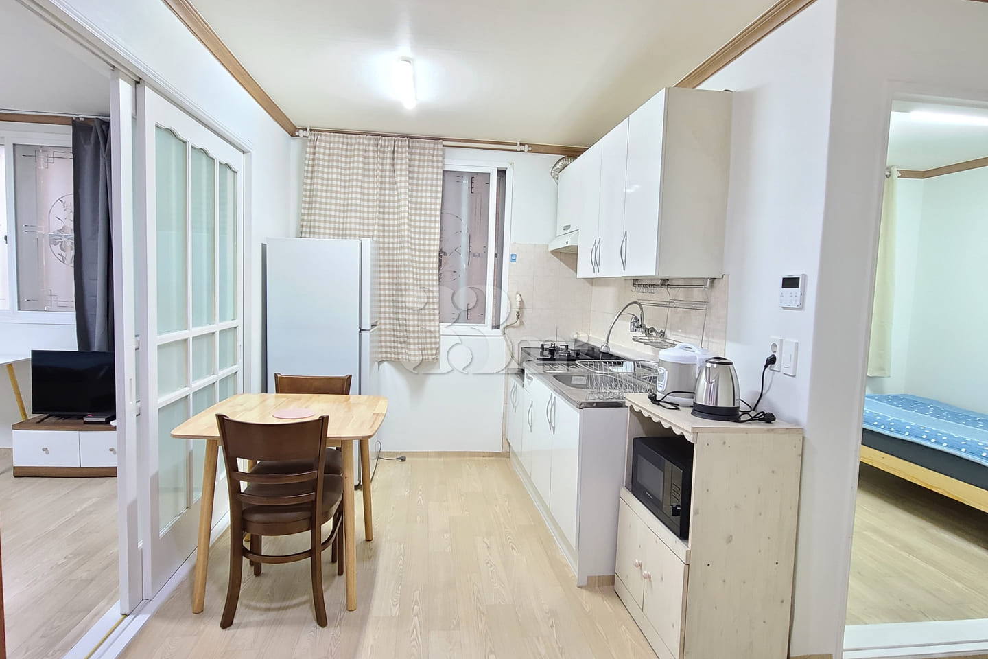2 Bedrooms, Living Room, Seongseo, 101 0th image