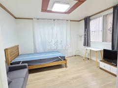 2 Bedrooms, Living Room, Seongseo, 101 2th image