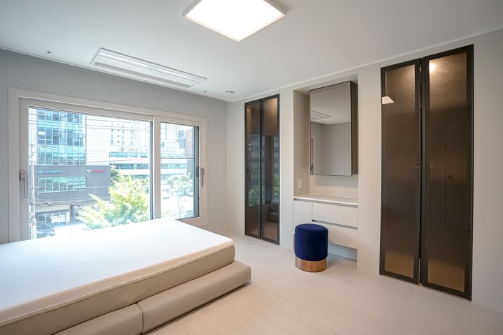 DELUXE 301 3번째 이미지